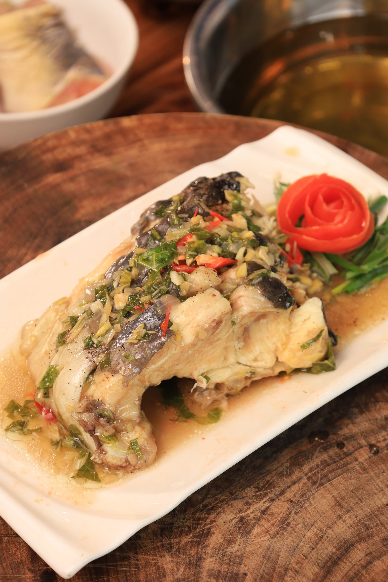 Lẩu cá cà chua Sông Đà — chua thanh ấm bụng